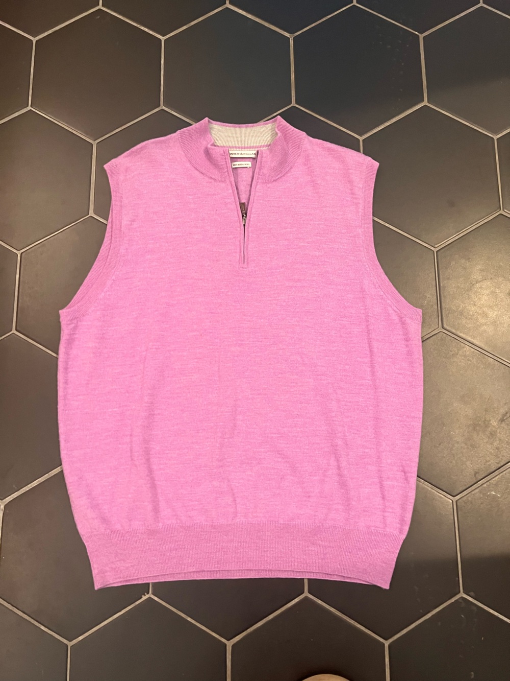 Peter Millar Lilac Crewneck Merino Wool Sweater vest never worn